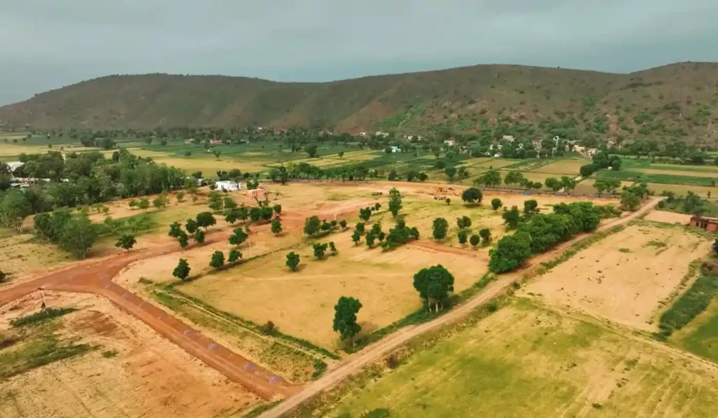 farmland under 1 cr in Naugaon